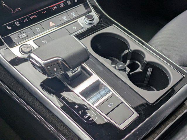 new 2025 Audi Q7 car, priced at $77,220