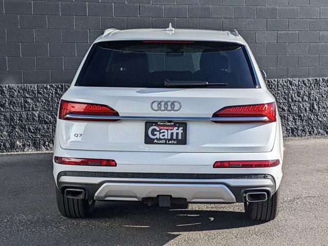 new 2025 Audi Q7 car, priced at $69,960