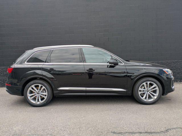 new 2025 Audi Q7 car, priced at $81,120