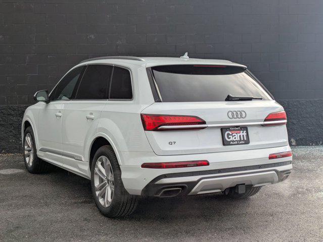 new 2025 Audi Q7 car, priced at $75,890