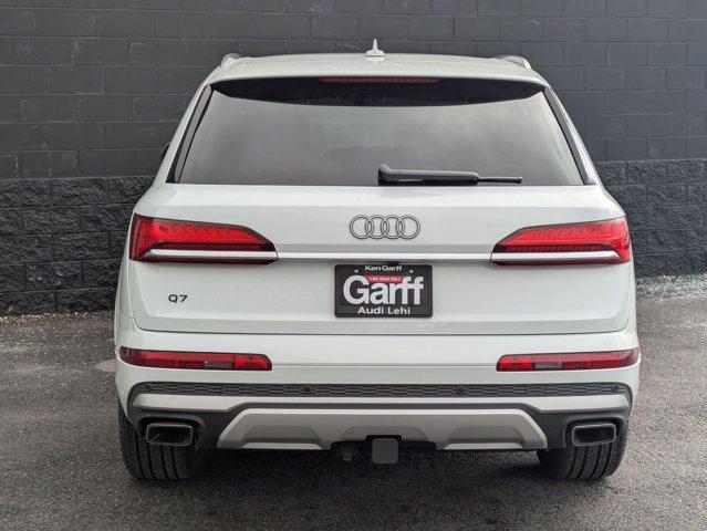 new 2025 Audi Q7 car, priced at $75,890