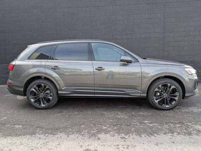 new 2025 Audi Q7 car, priced at $75,395