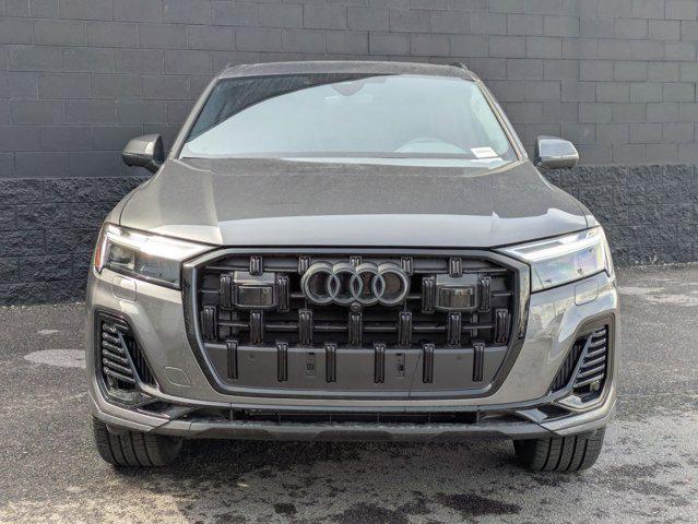 new 2025 Audi Q7 car, priced at $75,395
