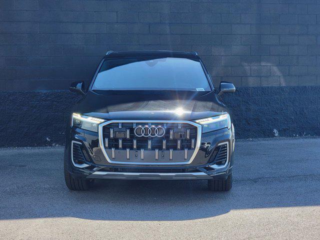 new 2025 Audi Q7 car, priced at $81,890