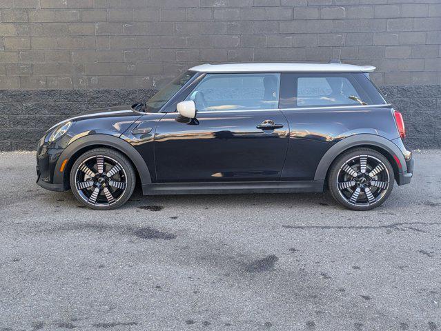 used 2022 MINI Hardtop car, priced at $21,112