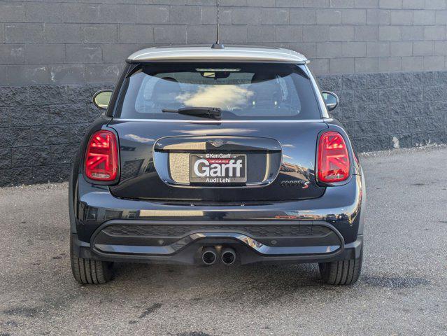 used 2022 MINI Hardtop car, priced at $21,112