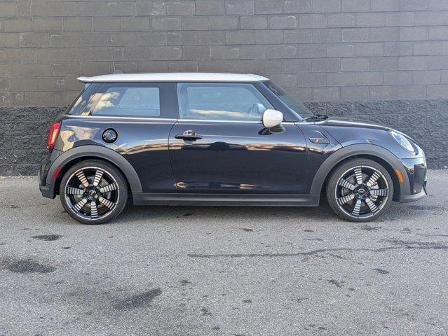 used 2022 MINI Hardtop car, priced at $21,112