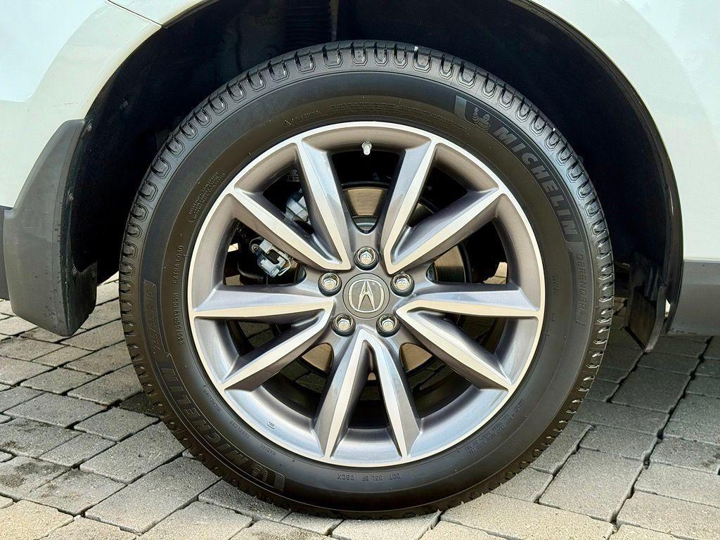 used 2020 Acura RDX car, priced at $23,153