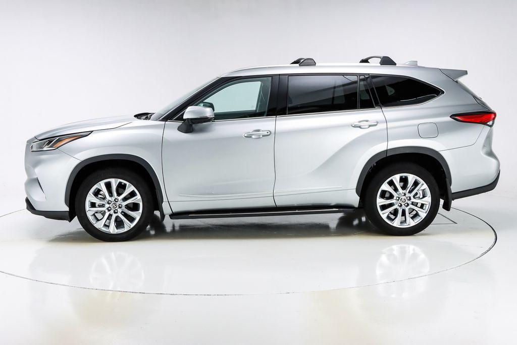 used 2023 Toyota Highlander car, priced at $43,509