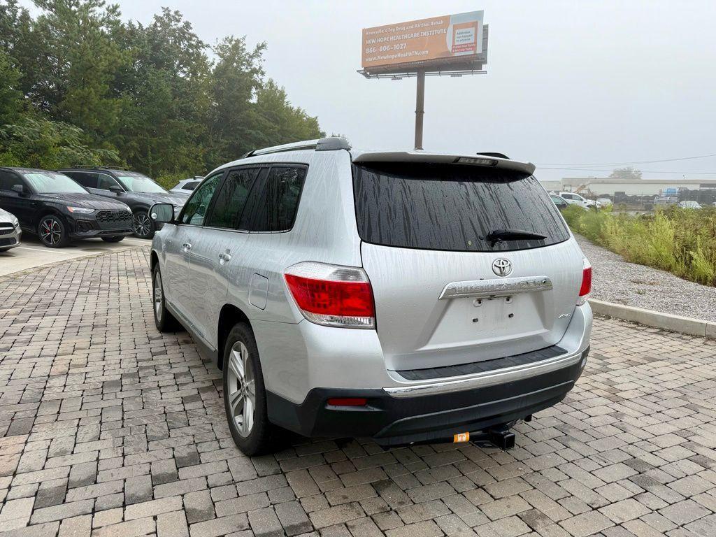 used 2013 Toyota Highlander car, priced at $14,116
