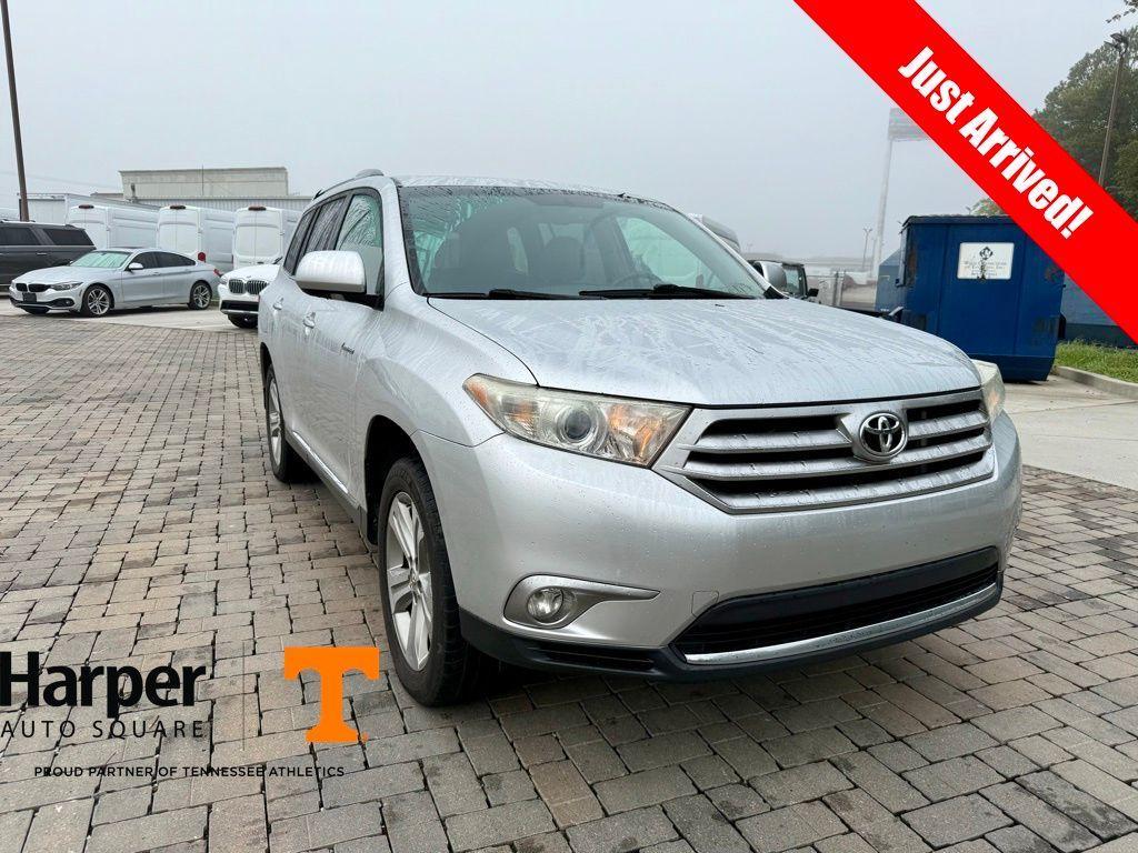 used 2013 Toyota Highlander car, priced at $14,116