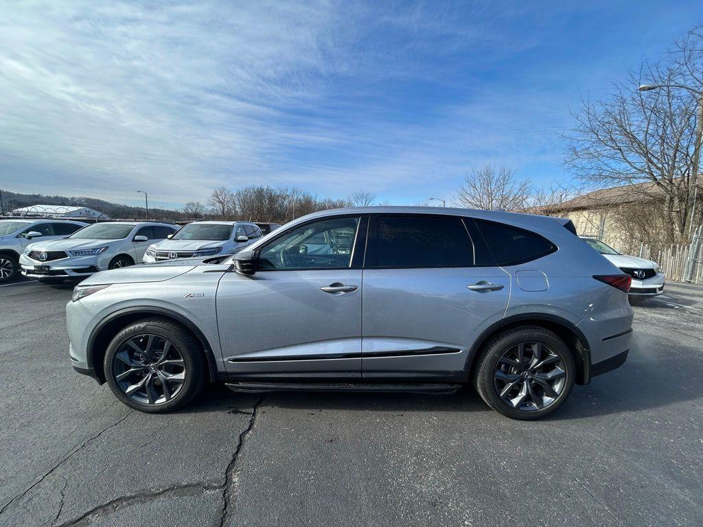 used 2022 Acura MDX car, priced at $44,632