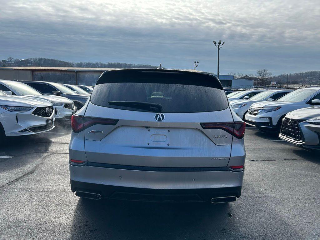 used 2022 Acura MDX car, priced at $44,632