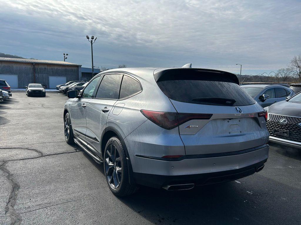 used 2022 Acura MDX car, priced at $44,632