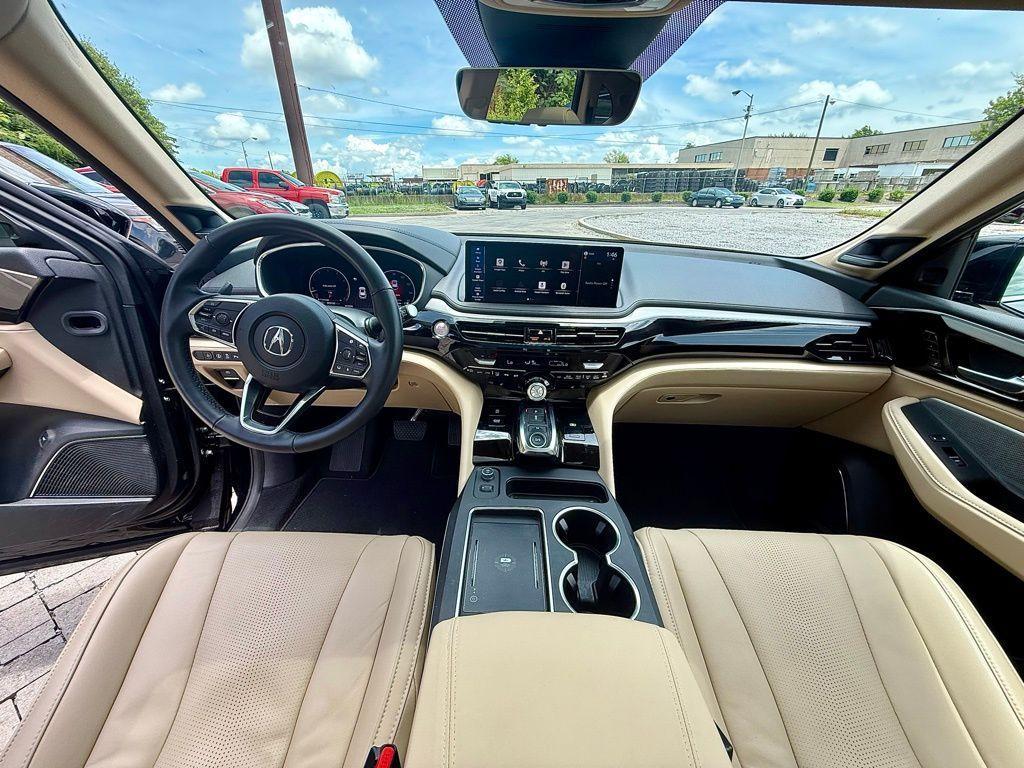 used 2025 Acura MDX car, priced at $54,164