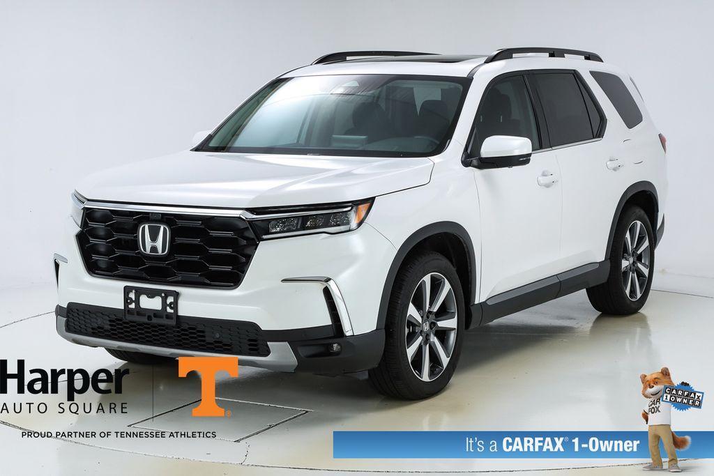 used 2025 Honda Pilot car, priced at $45,514
