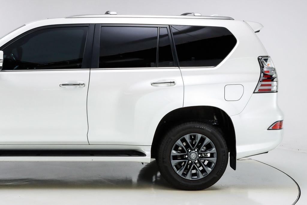 used 2023 Lexus GX 460 car, priced at $58,421