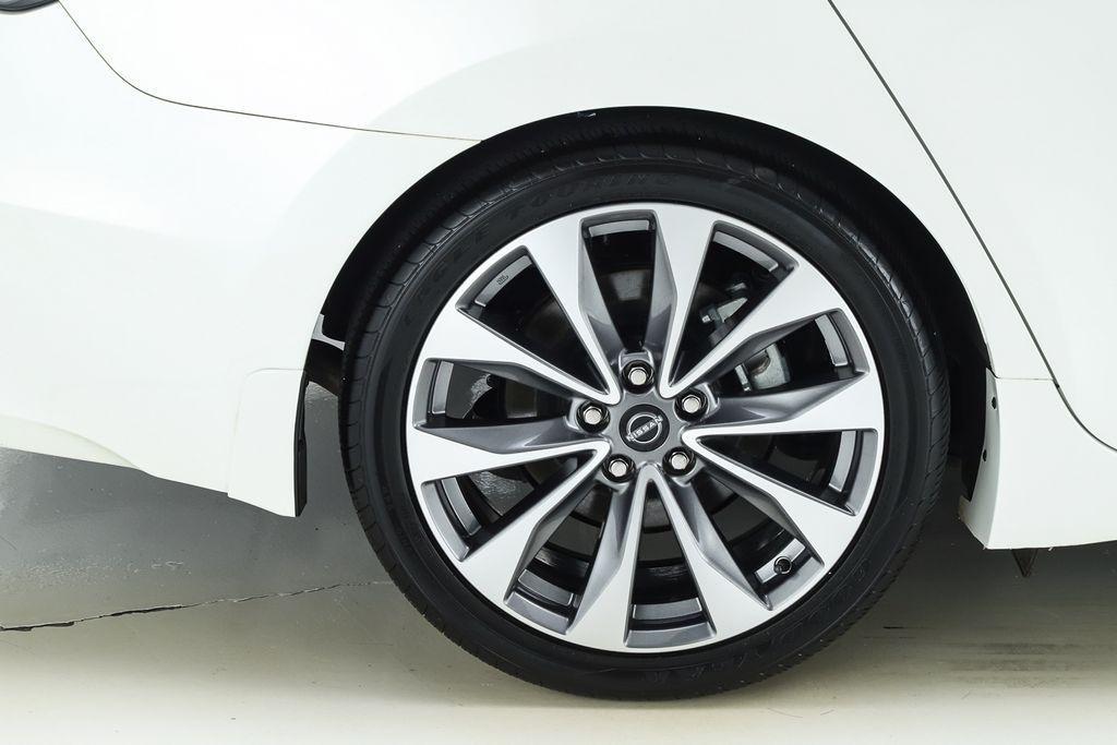 used 2023 Nissan Maxima car, priced at $34,811