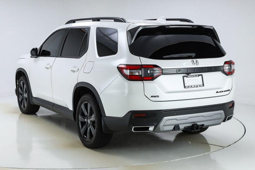 used 2025 Honda Pilot car, priced at $52,991