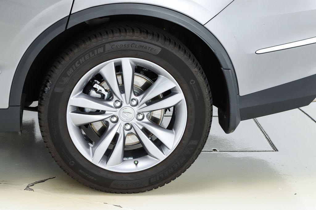 used 2022 Acura MDX car, priced at $30,300