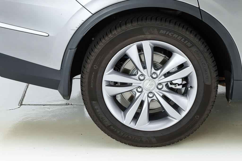 used 2022 Acura MDX car, priced at $30,300