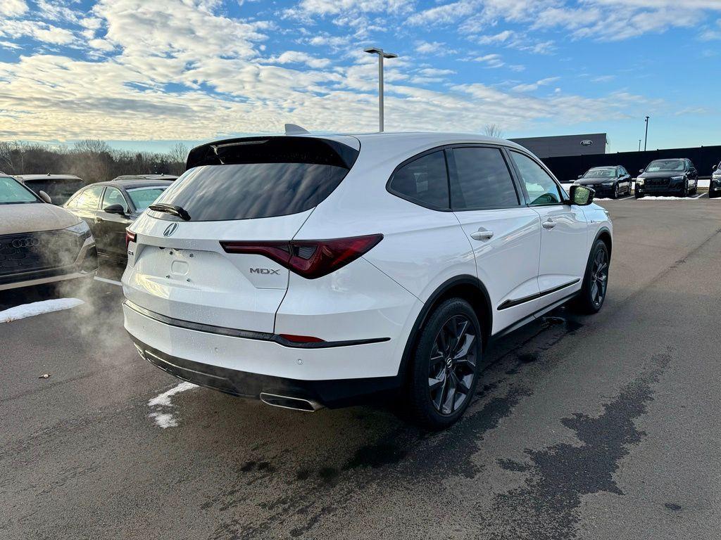 used 2022 Acura MDX car, priced at $44,843