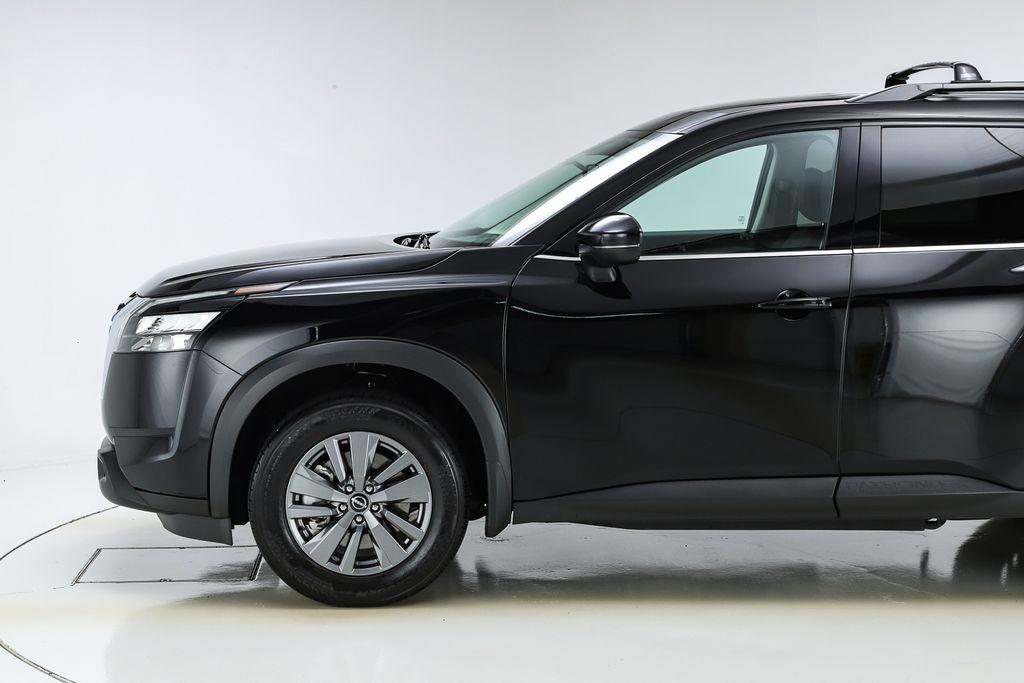 used 2025 Nissan Pathfinder car, priced at $35,791