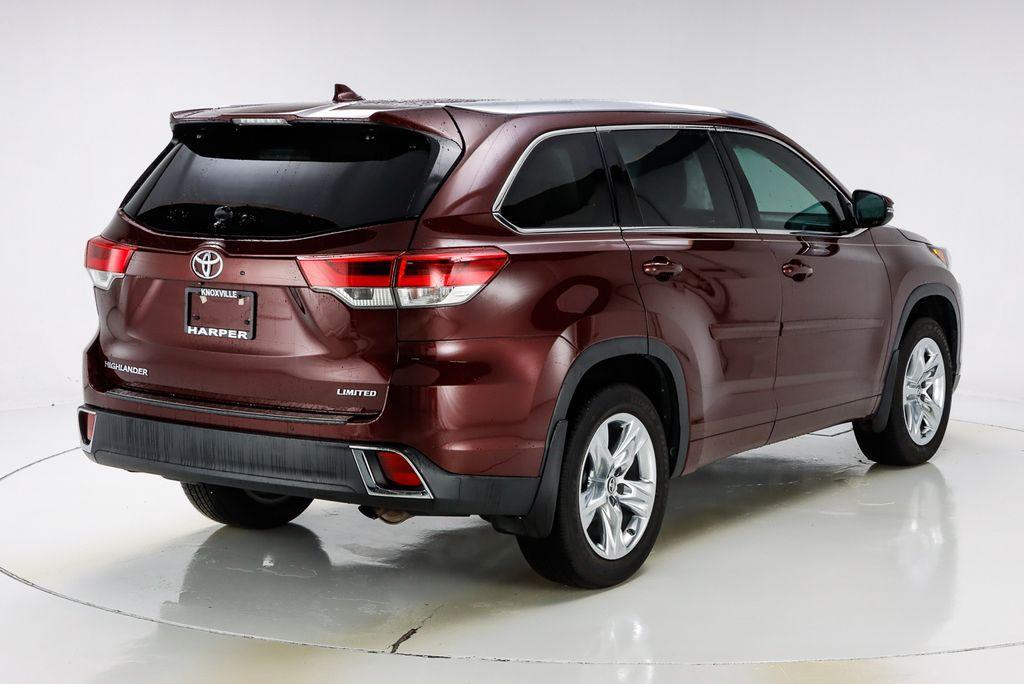 used 2019 Toyota Highlander car, priced at $27,966