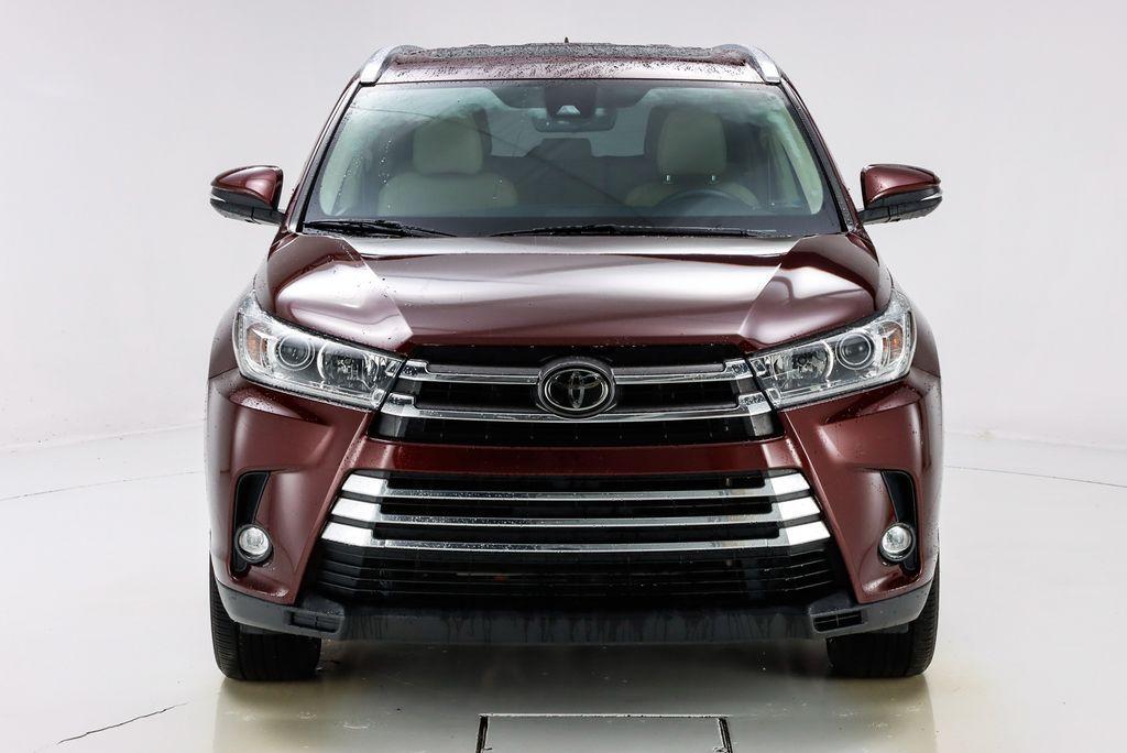 used 2019 Toyota Highlander car, priced at $27,966