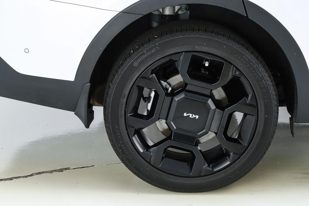 used 2024 Kia Sorento car, priced at $36,798