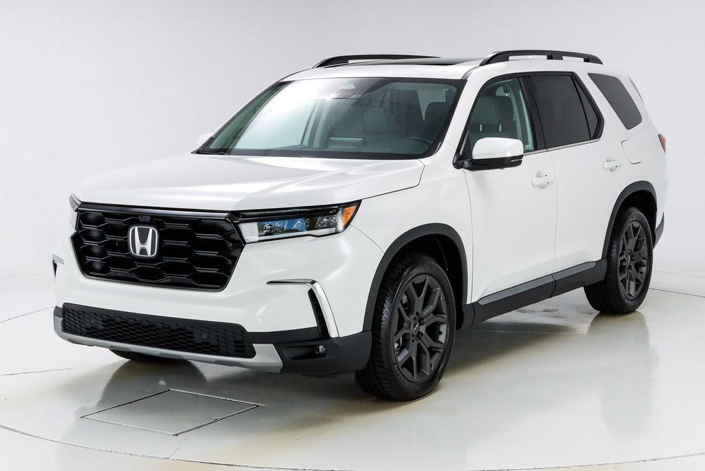 used 2024 Honda Pilot car, priced at $49,428