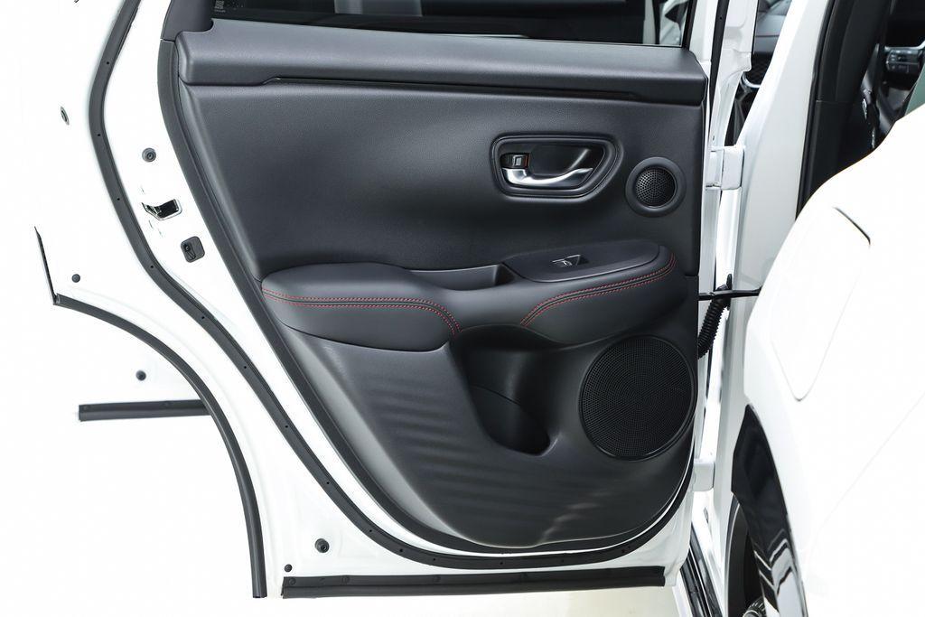 used 2025 Acura ADX car, priced at $36,578