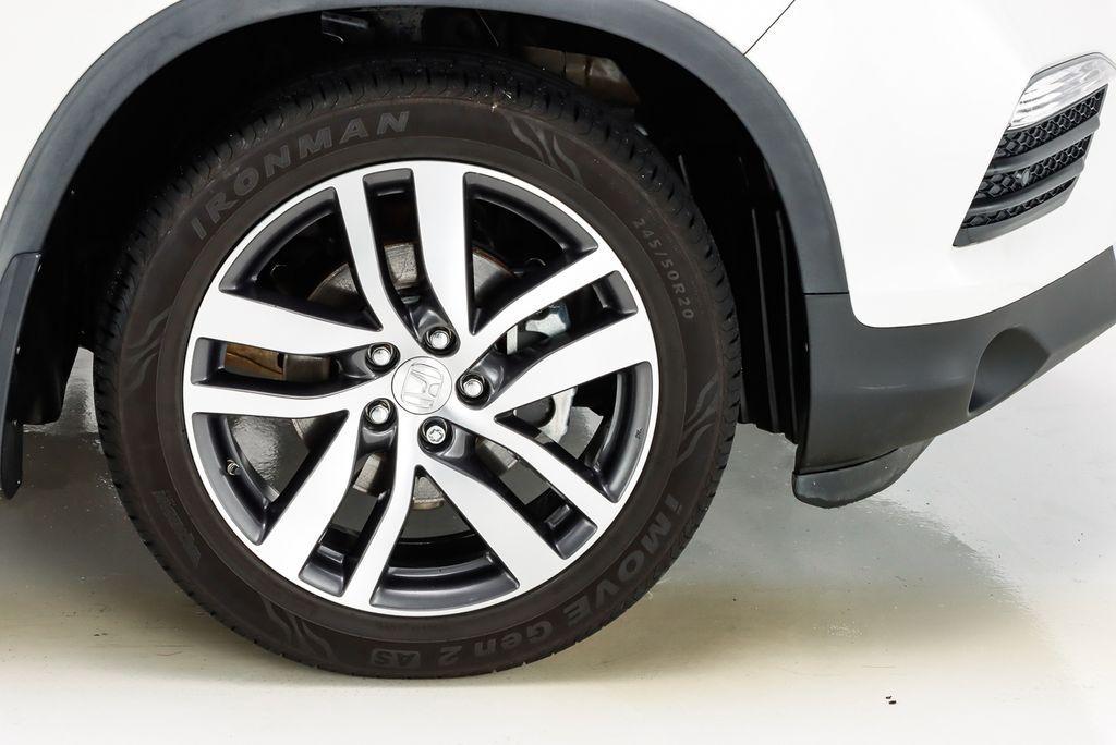 used 2018 Honda Pilot car, priced at $22,533