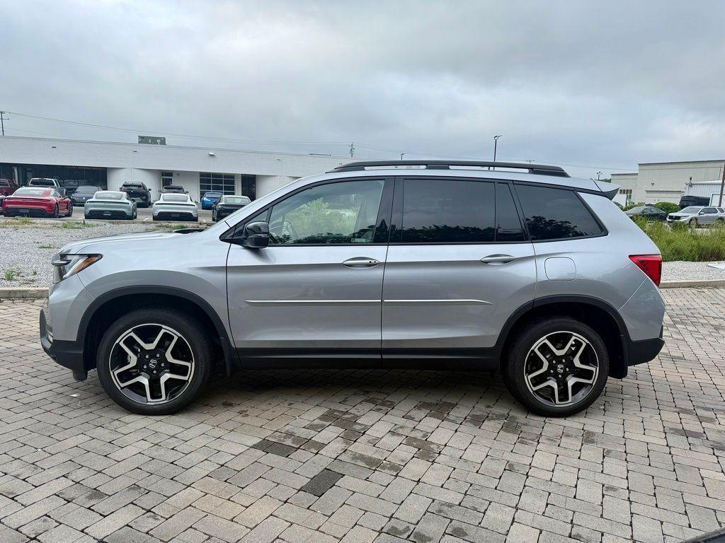 used 2022 Honda Passport car, priced at $37,465