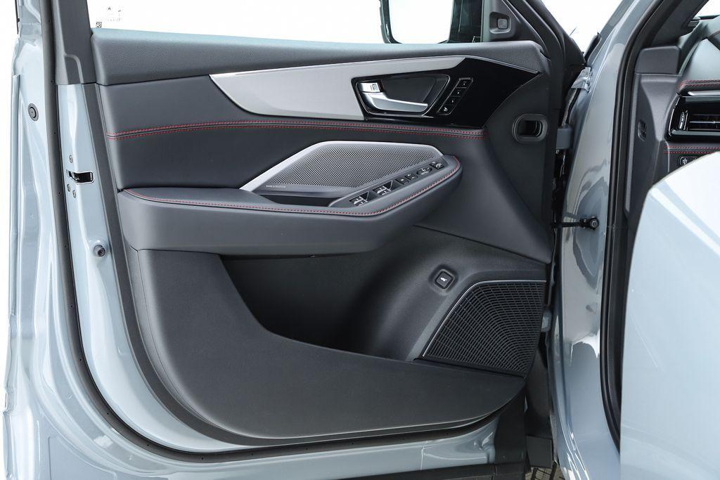 new 2025 Acura MDX car, priced at $70,250