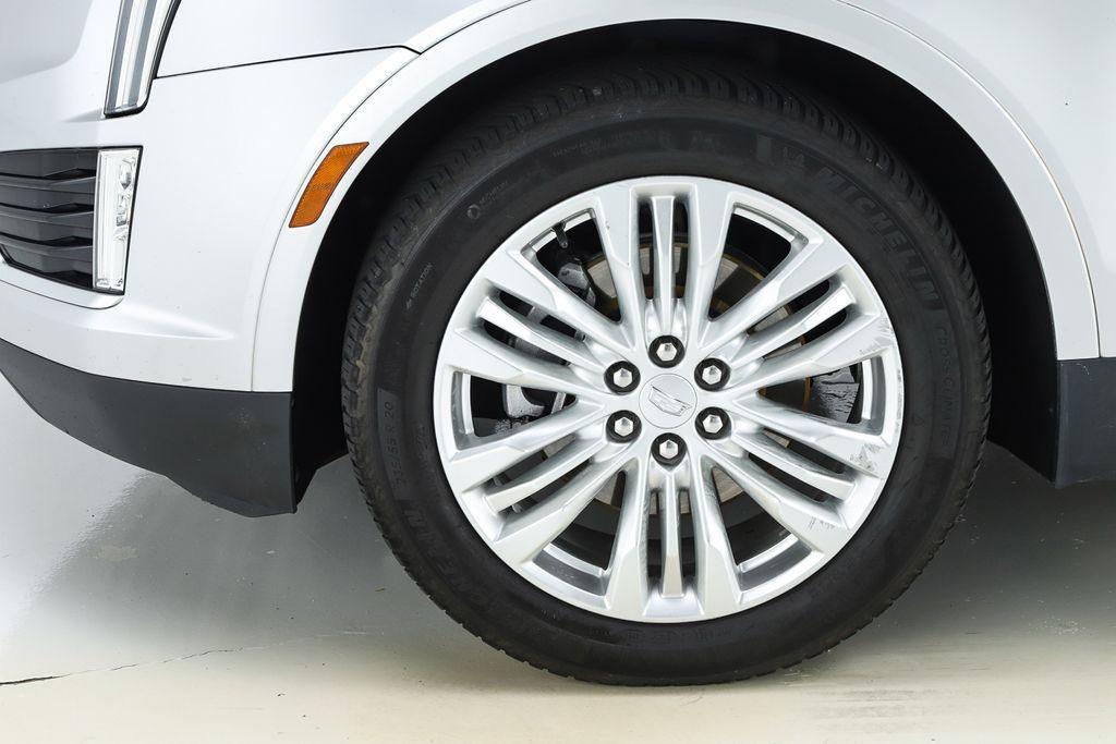 used 2018 Cadillac XT5 car, priced at $13,888