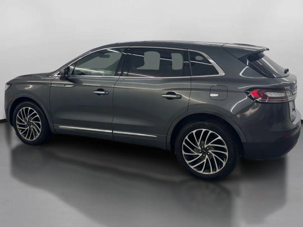 used 2019 Lincoln Nautilus car, priced at $19,299