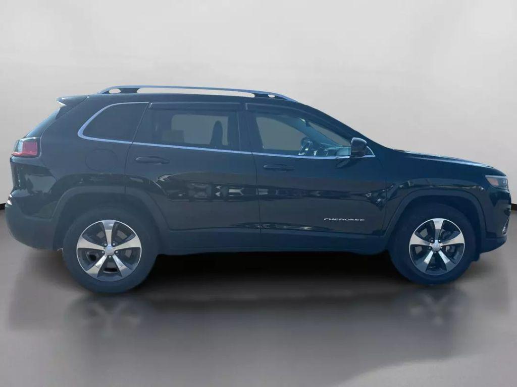 used 2019 Jeep Cherokee car, priced at $16,499