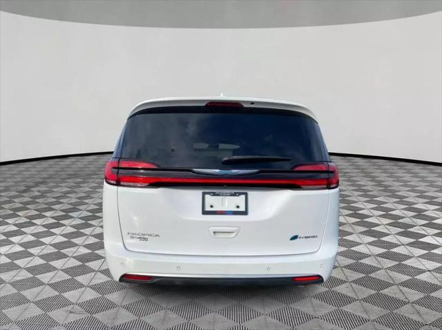 used 2021 Chrysler Pacifica car, priced at $23,599