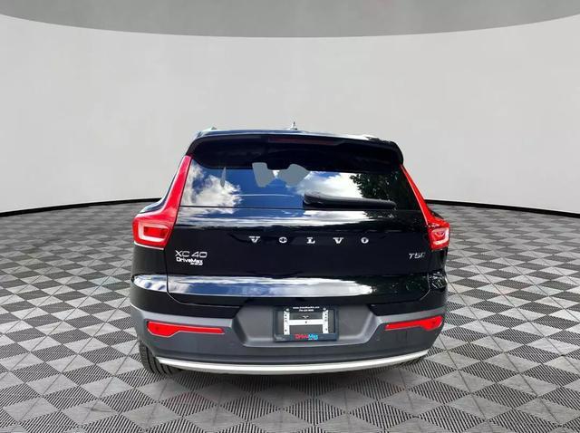 used 2020 Volvo XC40 car, priced at $21,999