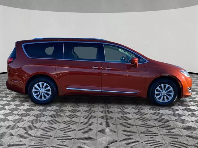 used 2018 Chrysler Pacifica car, priced at $13,499