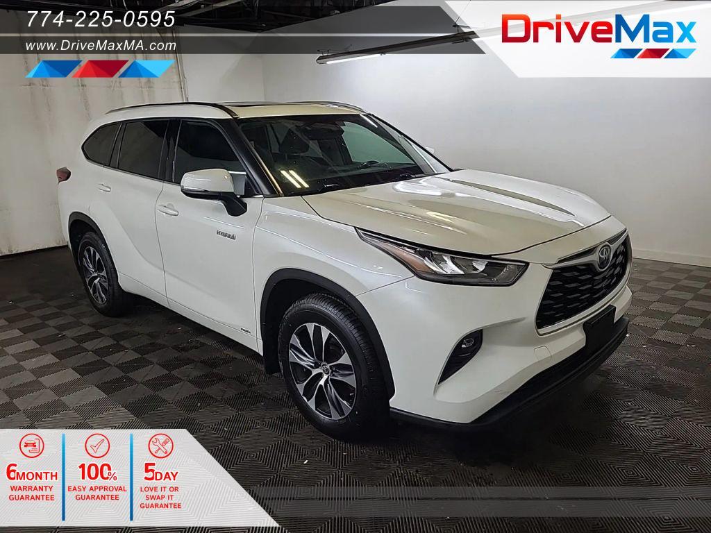 used 2020 Toyota Highlander Hybrid car, priced at $35,999
