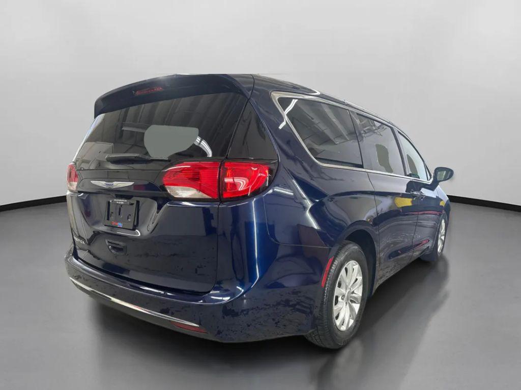 used 2018 Chrysler Pacifica car, priced at $12,749