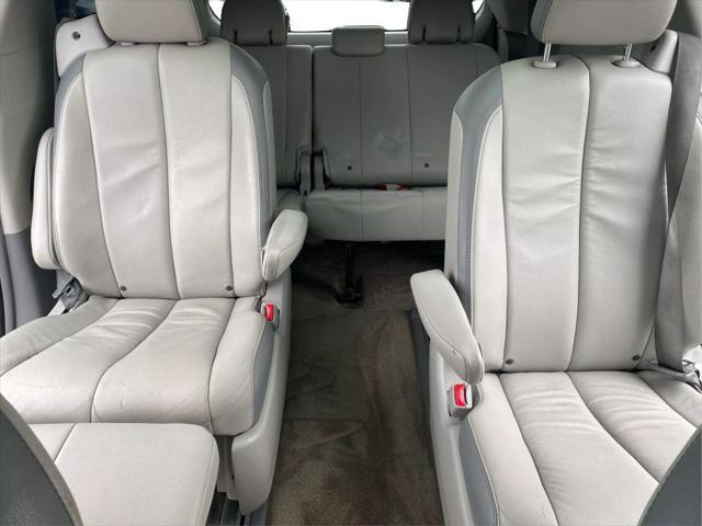 used 2013 Toyota Sienna car