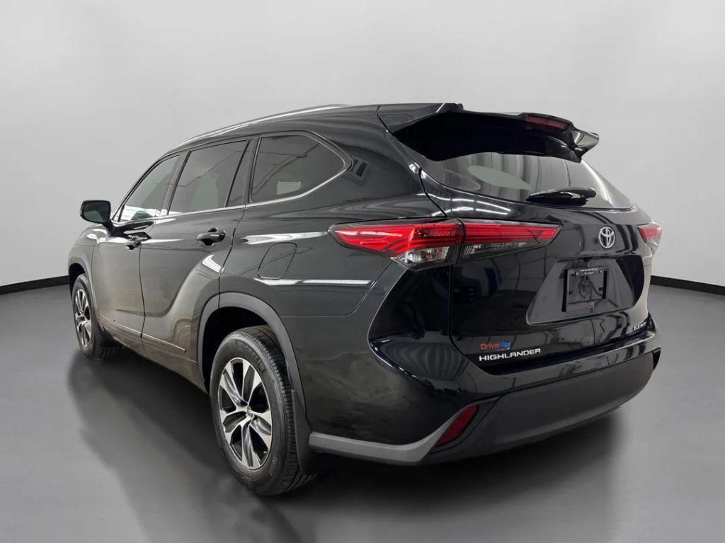 used 2020 Toyota Highlander car, priced at $26,699