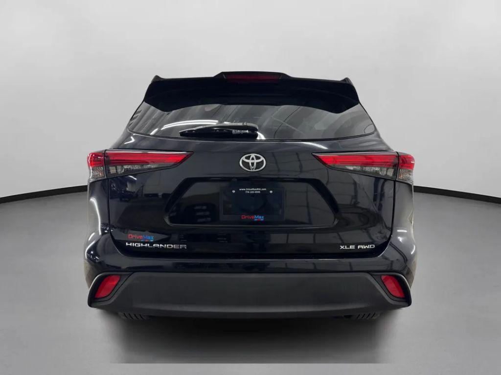 used 2020 Toyota Highlander car, priced at $26,699