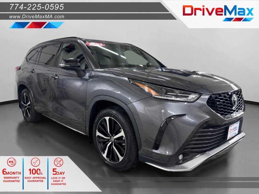 used 2021 Toyota Highlander car, priced at $30,999