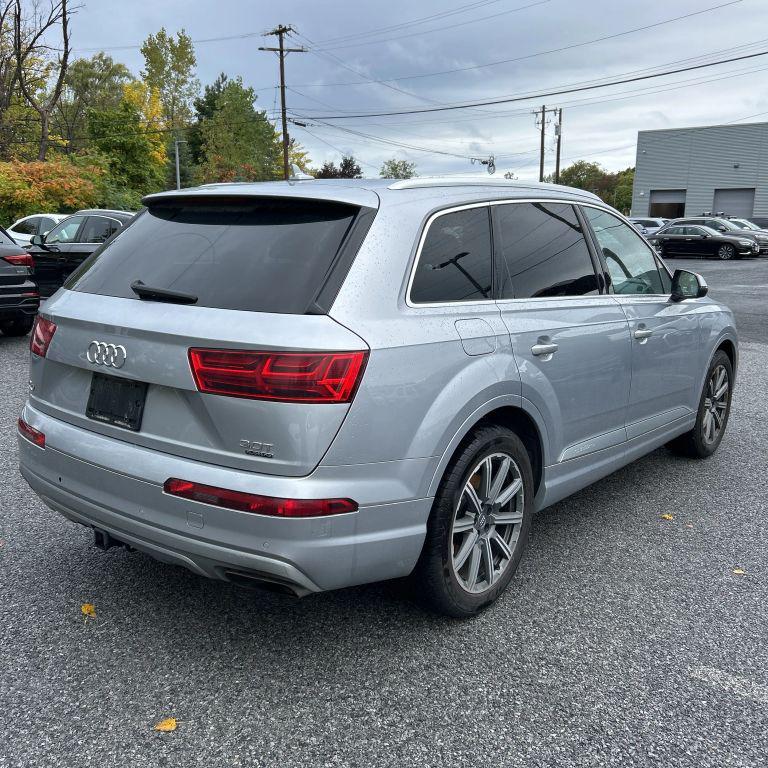 used 2018 Audi Q7 car, priced at $18,899