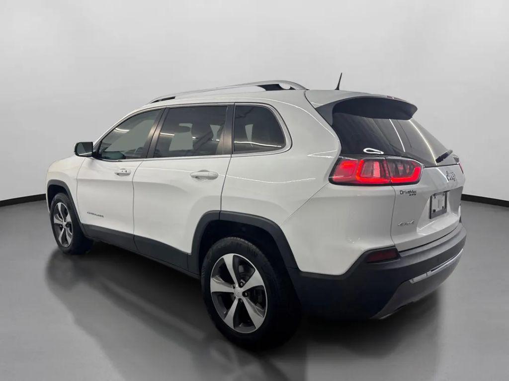 used 2019 Jeep Cherokee car, priced at $15,399