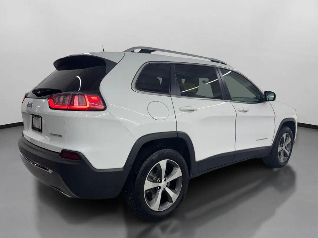 used 2019 Jeep Cherokee car, priced at $15,399